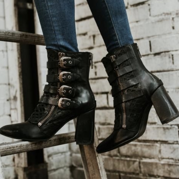 FreeBird JULIA Black Bootie size 9 - Picture 14 of 14